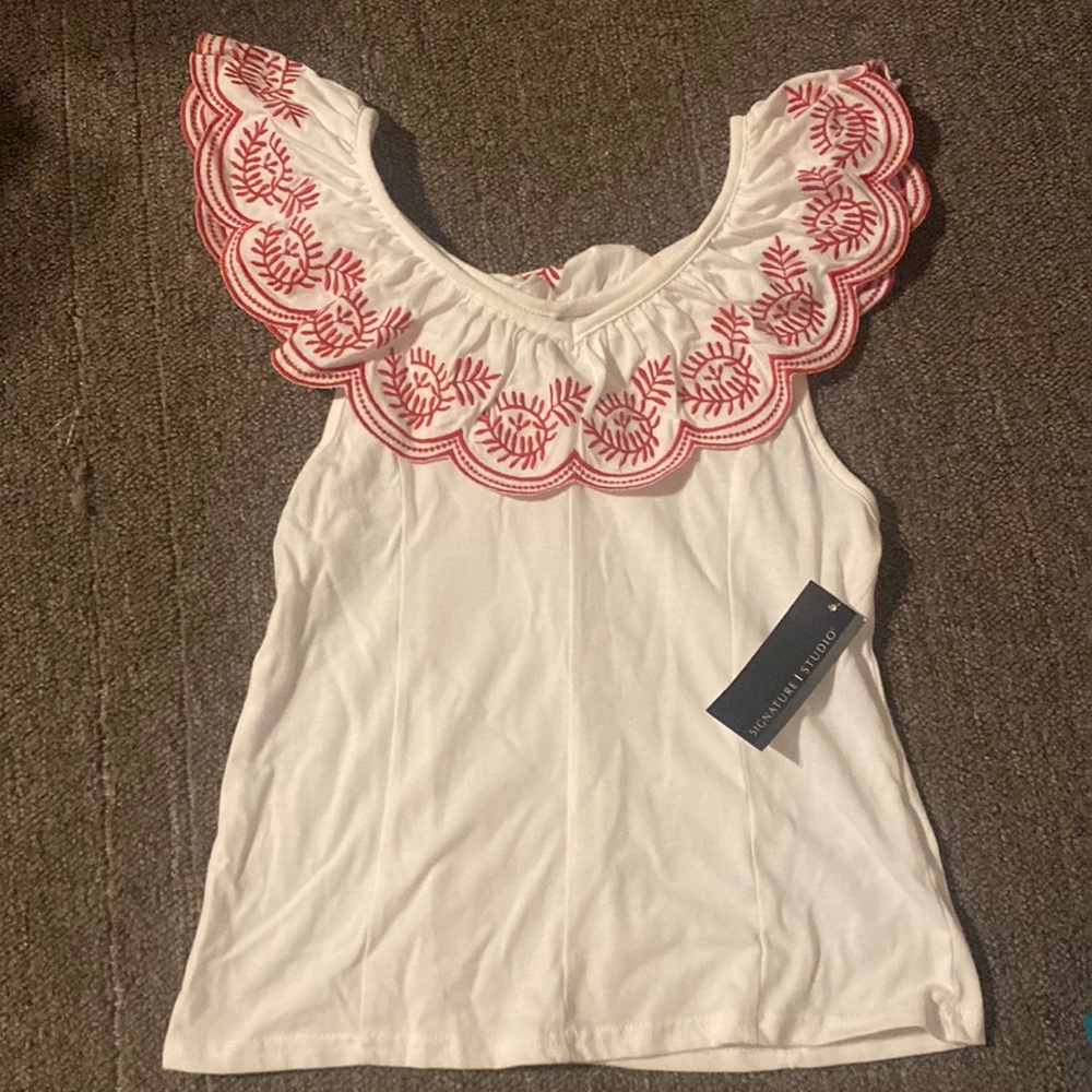 Signature Studio dressy tank shirt